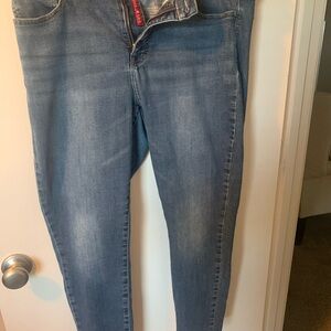 Lucky Brand Women's Medium Wash Stretch Skinny Jeans